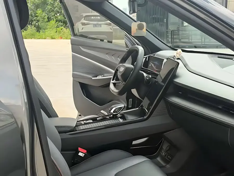 GEELY BOYUE COOL SMART CONNECT+ (ТЕХНОЛОГИЧНОЕ ЦИФРОВОЕ ИСПОЛНЕНИЕ) 2023