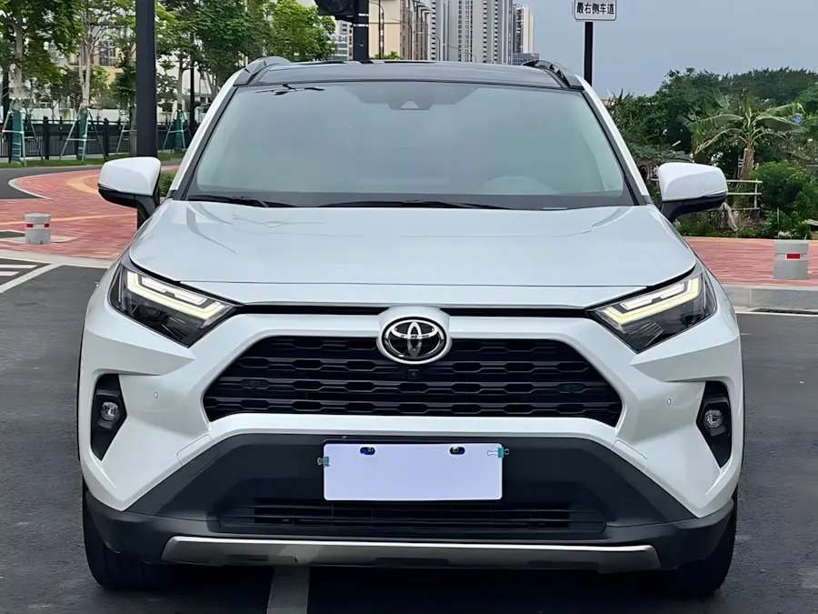 TOYOTA RAV4 20TH ANNIVERSARY PLATINUM EDITION 2023
