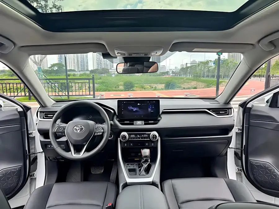 TOYOTA RAV4 20TH ANNIVERSARY PLATINUM EDITION 2023