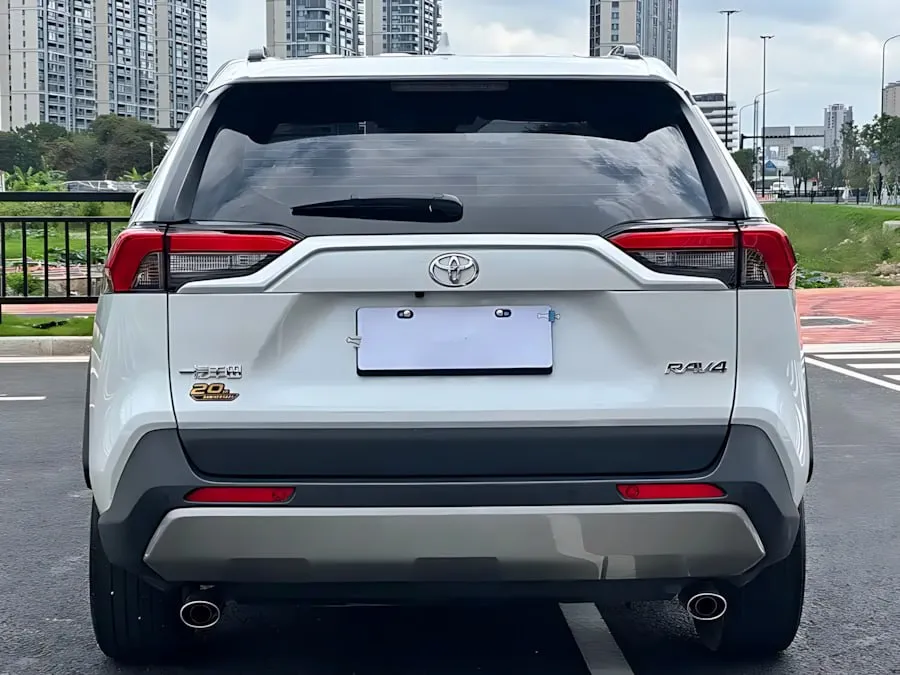 TOYOTA RAV4 20TH ANNIVERSARY PLATINUM EDITION 2023