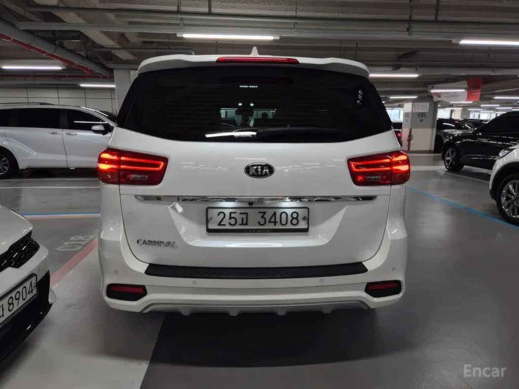 KIA CARNIVAL 9-МЕСТНАЯ ВЕРСИЯ БОГАТОЕ ОСНАЩЕНИЕ 2019