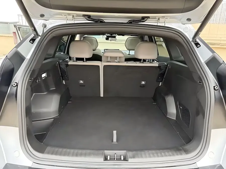 GEELY BOYUE L 1.5TD DCT SHANHE (SMART EDITION С РАСШИРЕННЫМ ПАКЕТОМ АССИСТЕНТОВ) 2025