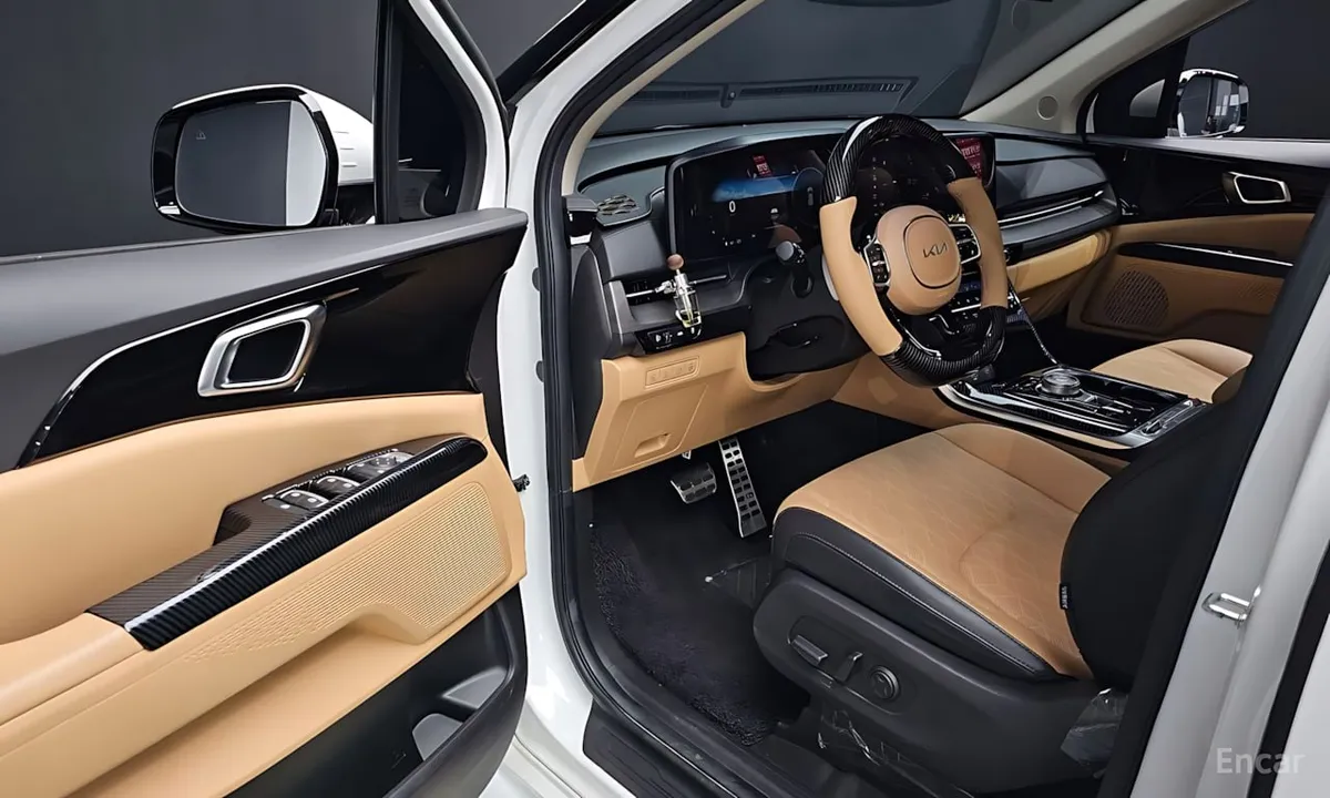 KIA CARNIVAL NOBLESSE 2023