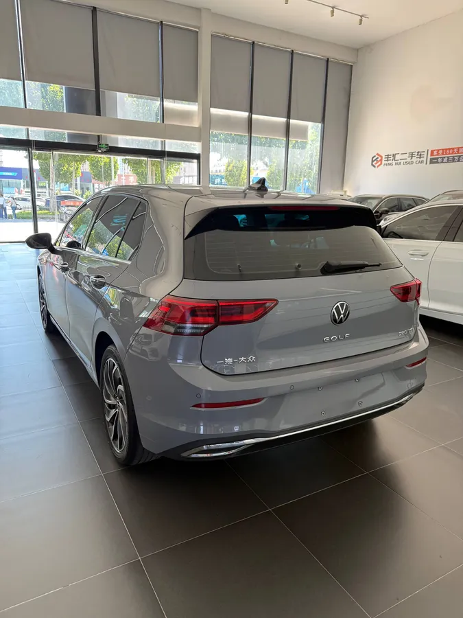 VOLKSWAGEN GOLF 280TSI DSG PRO 2022