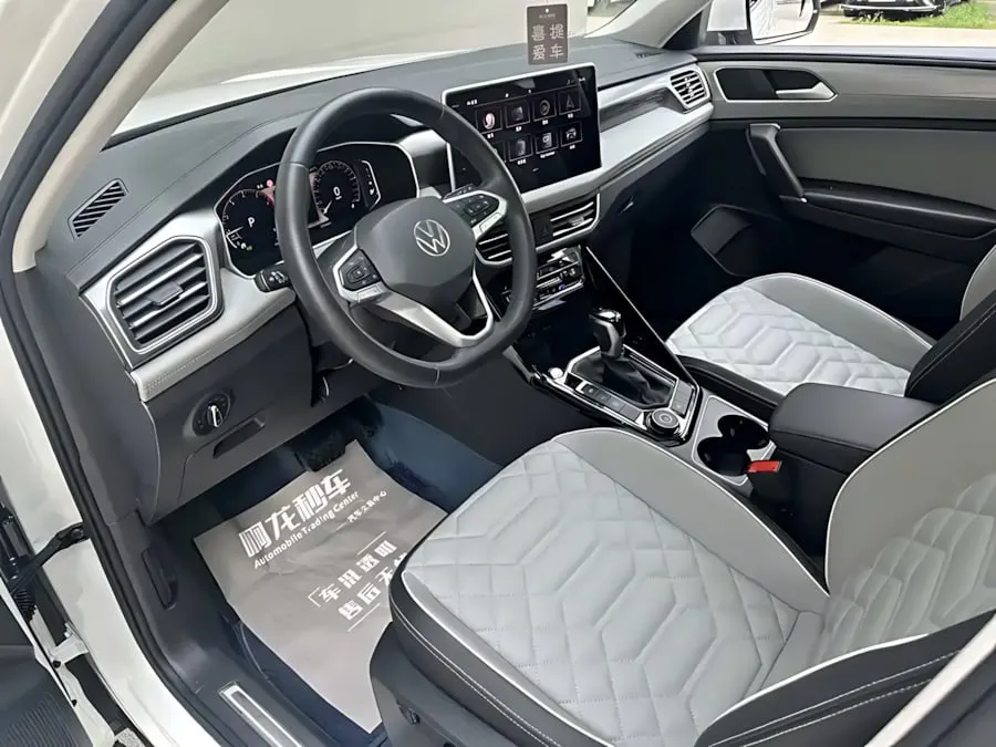 VOLKSWAGEN TAYRON R-LINE HIGH-PERFORMANCE EDITION (БОГАТЫЙ ПРЕДТОП) 2023