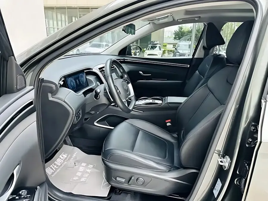 HYUNDAI TUCSON 1.5T DCT LUX PREMIUM EDITION (УДЛИНЕННАЯ БАЗА) 2022