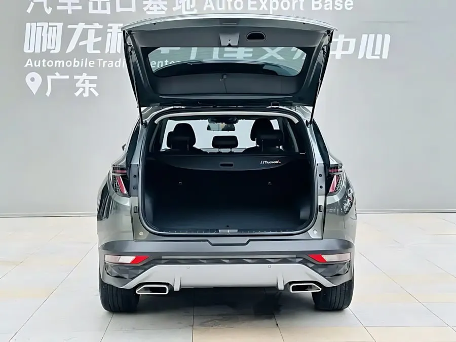 HYUNDAI TUCSON 1.5T DCT LUX PREMIUM EDITION (УДЛИНЕННАЯ БАЗА) 2022