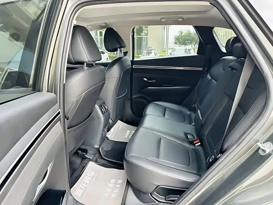 HYUNDAI TUCSON 1.5T DCT LUX PREMIUM EDITION (УДЛИНЕННАЯ БАЗА) 2022