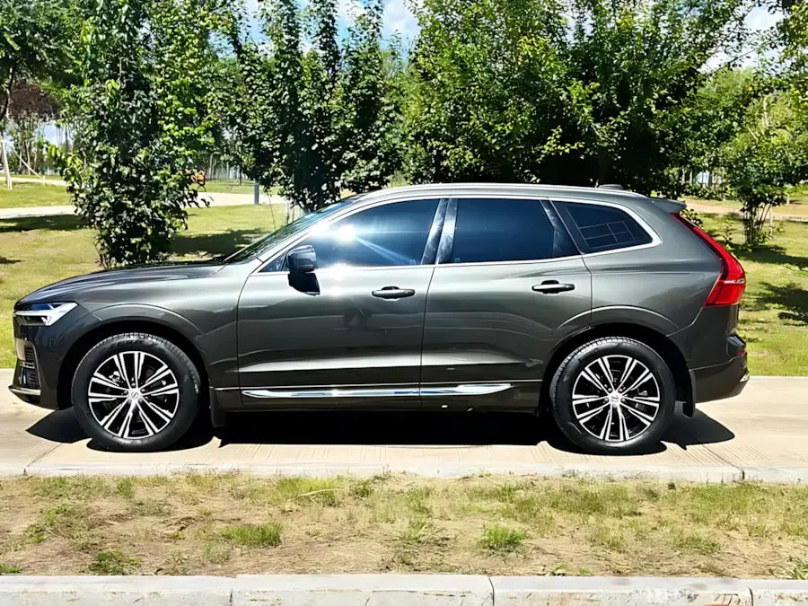 VOLVO XC60 B5 AWD INSCRIPTION LUXURY EDITION (МАКСИМАЛЬНАЯ ДЛЯ ЭТОГО МОТОРА) 2022
