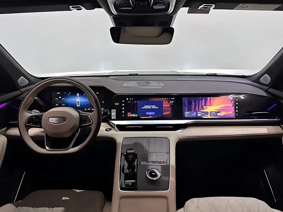 GEELY XINGYUE L 2025