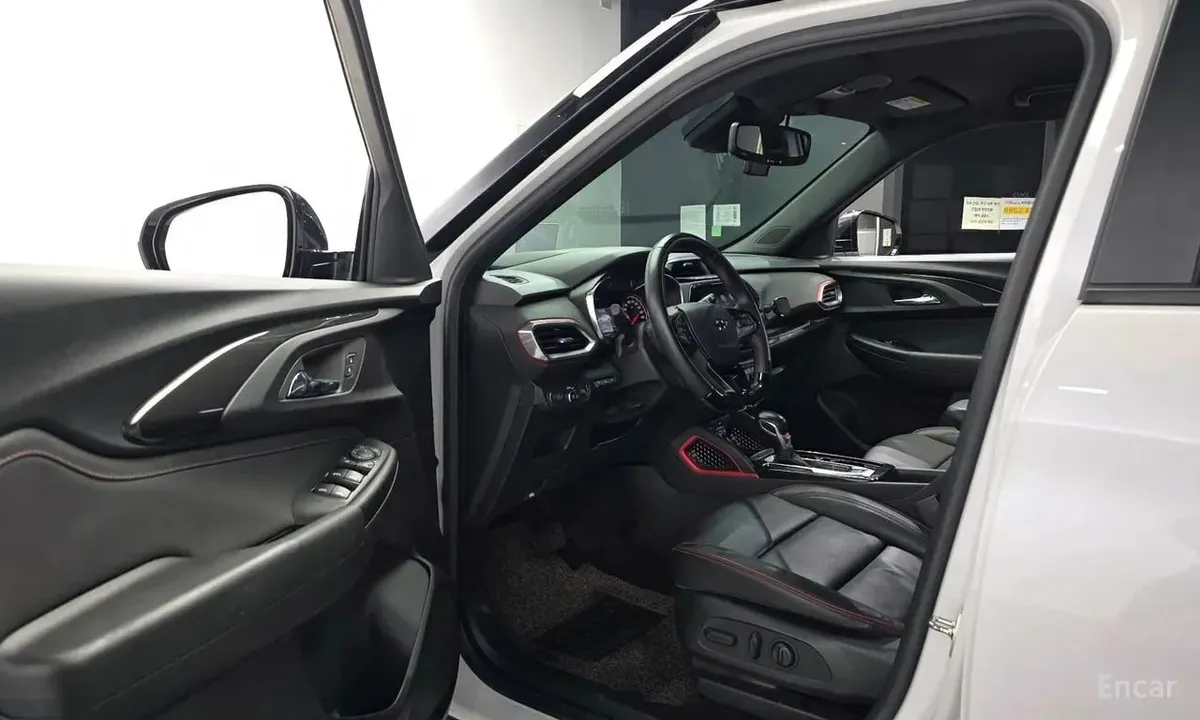CHEVROLET TRAILBLAZER 1.3T AT 4WD RS С ПАКЕТОМ PREMIUM 2022