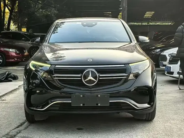 MERCEDES-BENZ EQC 2021