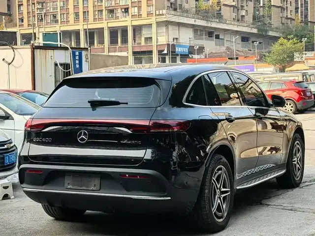 MERCEDES-BENZ EQC 2021