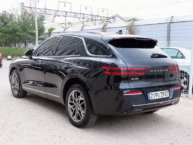 GENESIS GV70 2022
