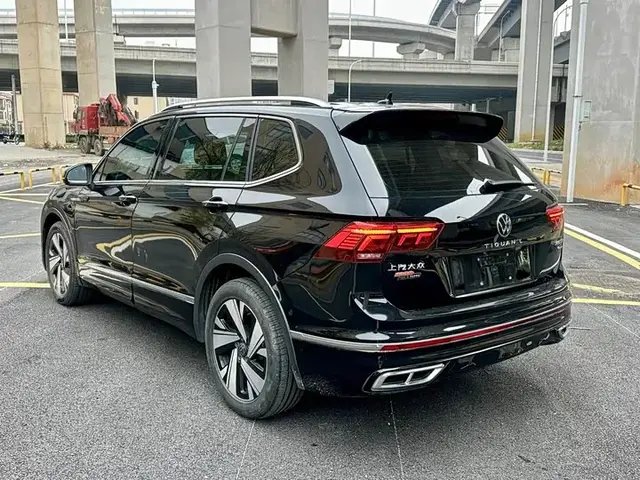 VOLKSWAGEN TIGUAN L 2023