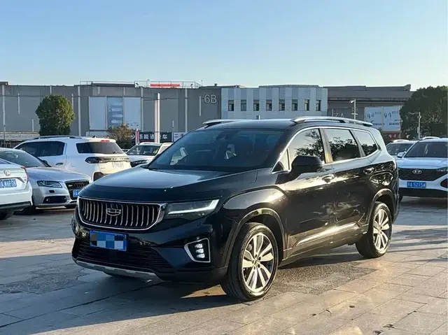 GEELY OKAVANGO 2021