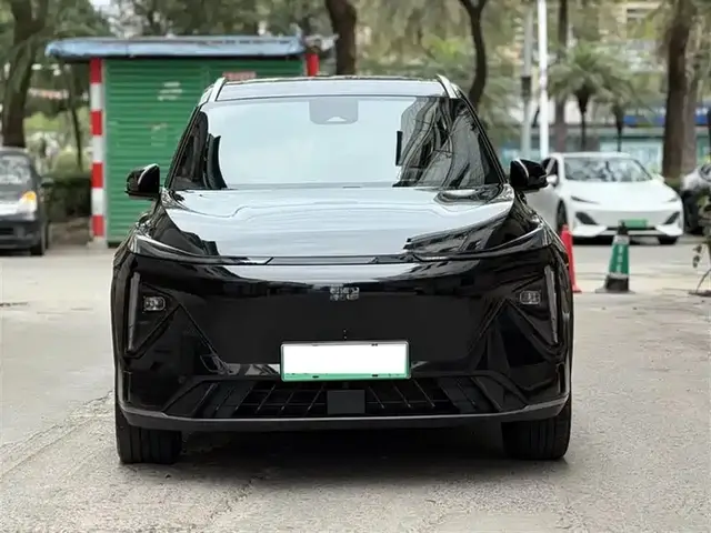 GEELY GALAXY L7 2024