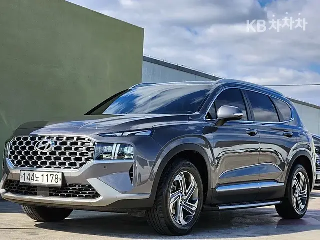 HYUNDAI SANTA FE 2021