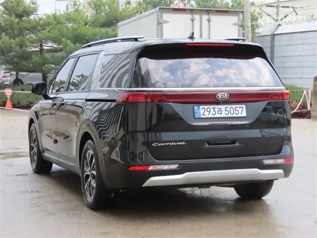 KIA CARNIVAL 2021