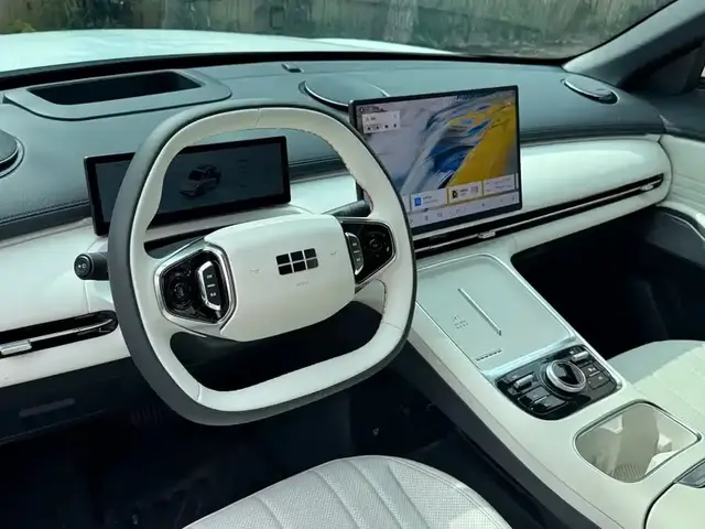 GEELY GALAXY STARSHIP 7 2025