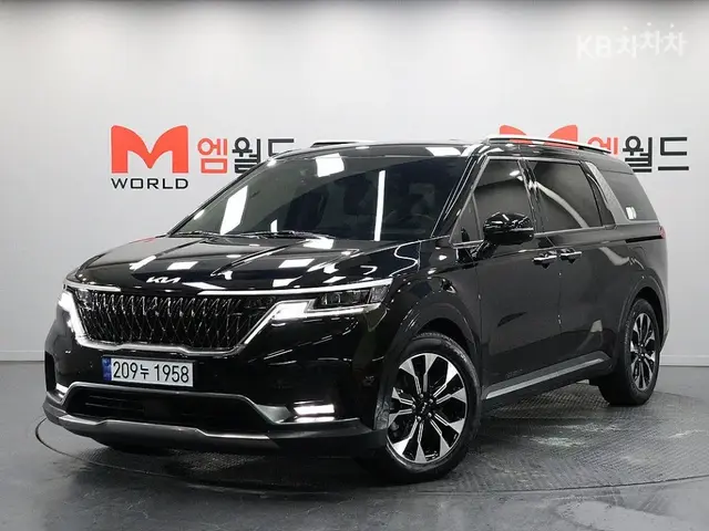 KIA CARNIVAL NOBLESSE 2022