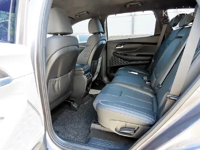 HYUNDAI SANTA FE 2.5T 2WD CALLIGRAPHY (МАКСИМАЛЬНАЯ ) 2023
