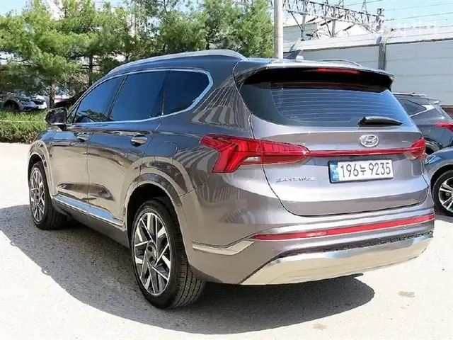HYUNDAI SANTA FE 2.5T 2WD CALLIGRAPHY (МАКСИМАЛЬНАЯ ) 2023