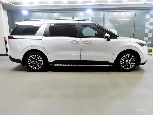KIA CARNIVAL 2021