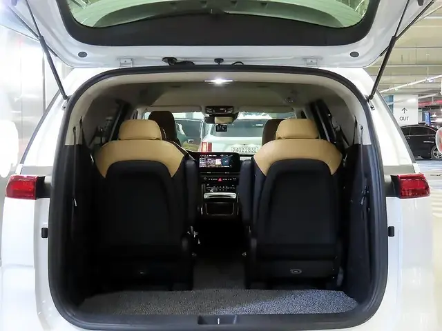 KIA CARNIVAL 2021