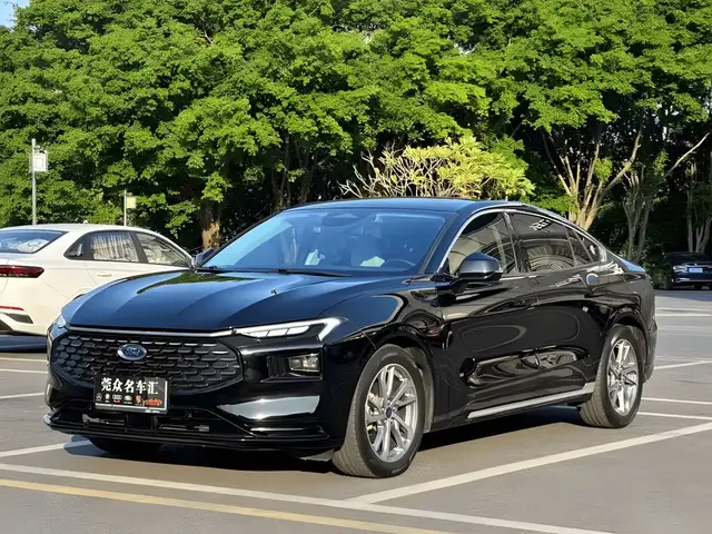 FORD MONDEO 2.0T ECOBOOST 245 LUXURY 2023