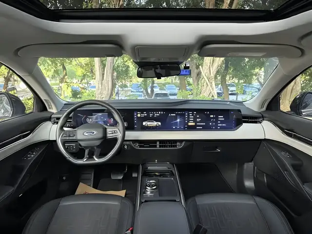 FORD MONDEO 2.0T ECOBOOST 245 LUXURY 2023