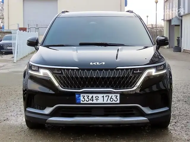 KIA CARNIVAL PRESTIGE 2021