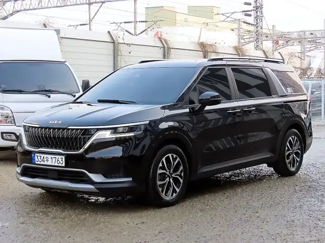 KIA CARNIVAL PRESTIGE 2021