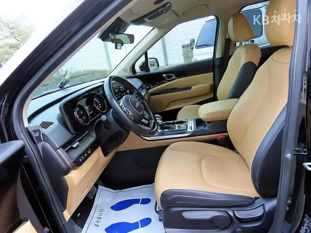 KIA CARNIVAL PRESTIGE 2021