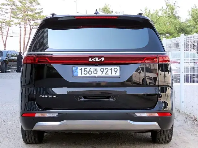 KIA CARNIVAL NOBLESSE 2022