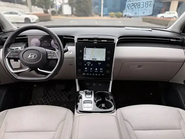 HYUNDAI TUCSON 2.0L HYBRID PREMIUM EDITION 2022