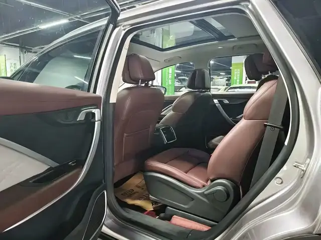 GEELY JIAJI 1.8TD DCT PLATINUM LUXURY EDITION 2022