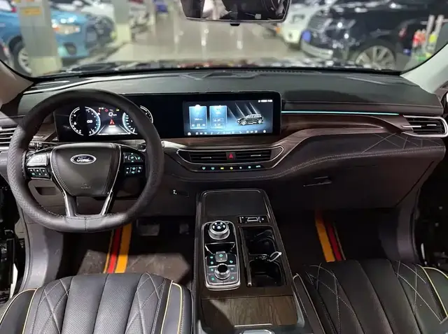 FORD EQUATOR ECOBOOST 225 PREMIUM 7-SEATER (КОМПОНОВКА 2/2/3) 2023