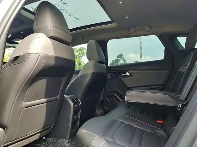 CITROEN C5 X VERSAILLES 1.6T A POWERFUL START TO THE YEAR OF THE TIGER EDITION 2023