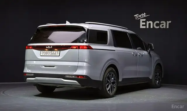KIA CARNIVAL 2.2 VGT 11-SEATER PRESTIGE 2022
