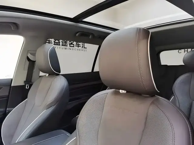 FORD EQUATOR PREMIUM 7-SEATER (2/2/3 SEATS) 2023