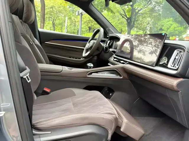 GEELY MONJARO ORIENTAL RADIANCE MOON GAZING EDITION (ЛИМИТИРОВАННЫЙ ФЛАГМАН НА ПОЛНОМ ПРИВОДЕ) 2025