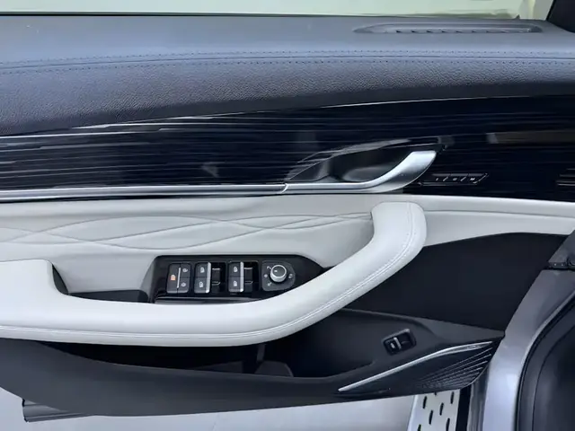 GEELY MONJARO FLAGSHIP EDITION (МАКСИМАЛЬНОЕ РОСКОШНОЕ ИСПОЛНЕНИЕ) 2023