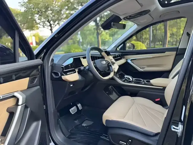 GEELY BOYUE L PREMIUM EDITION (СБАЛАНСИРОВАННОЕ ТЕХНОЛОГИЧНОЕ ИСПОЛНЕНИЕ) 2022