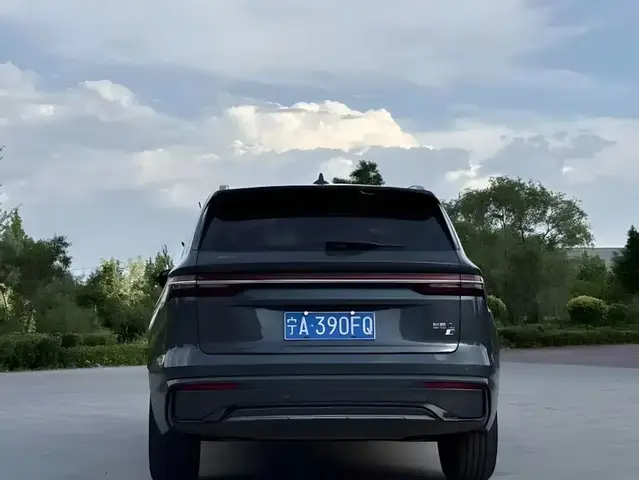 GEELY MONJARO THOR HI F HYBRID SUPER XUN 2022