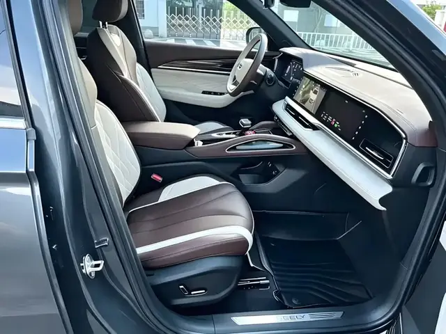 GEELY MONJARO SKY EDITION (БОГАТОЕ ОСНАЩЕНИЕ) 2023