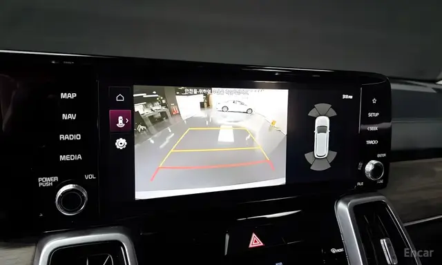 KIA SORENTO TRENDY + БОГАТЫЕ ЗАВОДСКИЕ ПАКЕТЫ (STYLE DRIVE WISE 10.25-INCH NAVIGATION SNOW WHITE PEARL) 2022