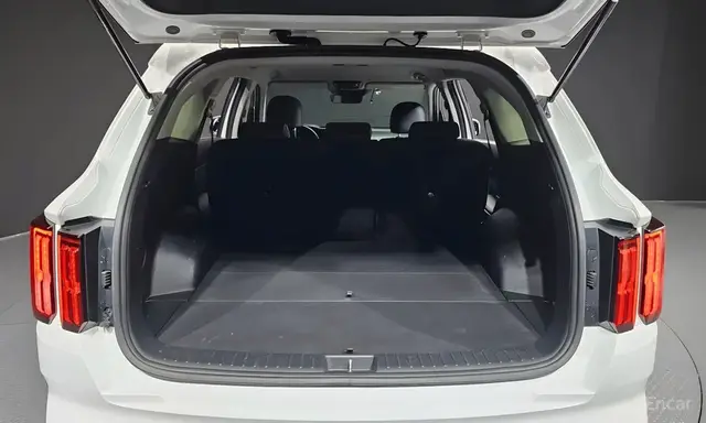 KIA SORENTO TRENDY + БОГАТЫЕ ЗАВОДСКИЕ ПАКЕТЫ (STYLE DRIVE WISE 10.25-INCH NAVIGATION SNOW WHITE PEARL) 2022