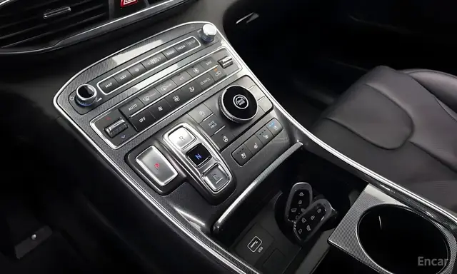 HYUNDAI SANTA FE PREMIUM CHOICE + ЗАВОДСКИЕ ПАКЕТЫ (HYUNDAI SMART SENSE I MULTIMEDIA NAVI PLUS WHITE CREAM) 2021