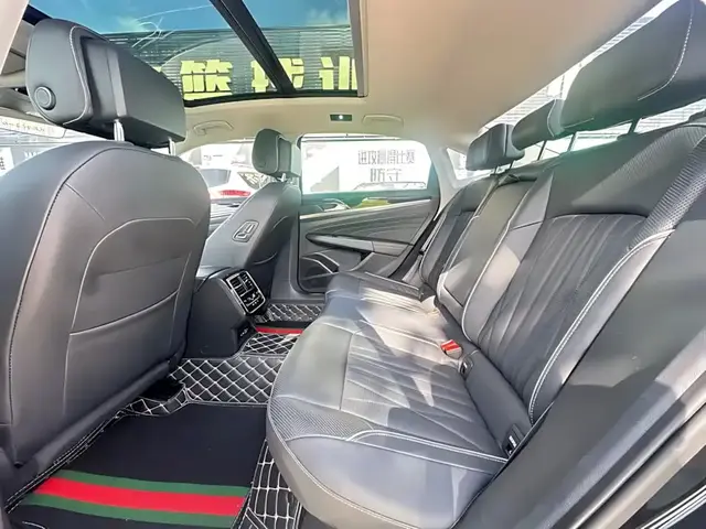 VOLKSWAGEN PASSAT STARRY SKY LUXURY EDITION 2022